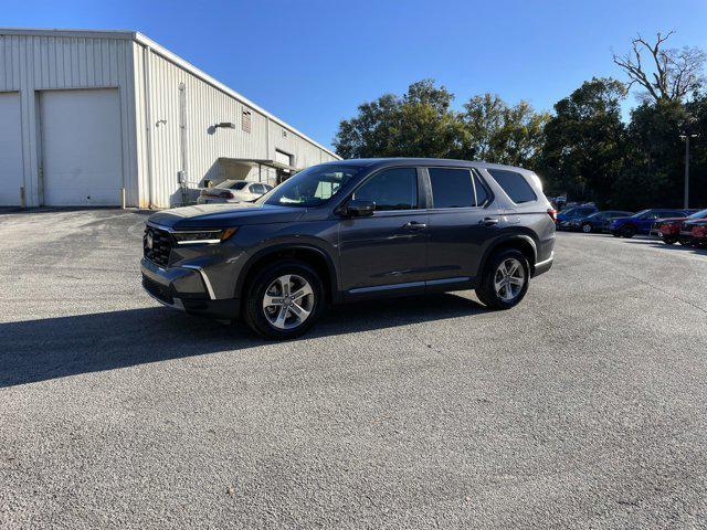 new 2025 Honda Pilot car, priced at $43,135