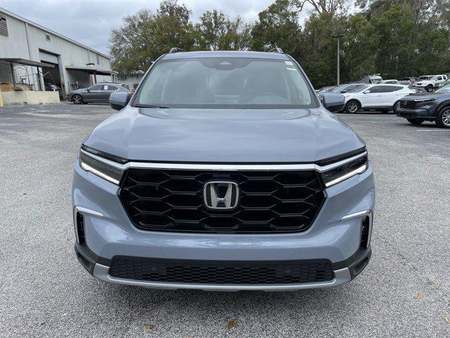 new 2025 Honda Pilot car, priced at $48,627