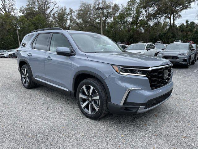 new 2025 Honda Pilot car, priced at $48,627