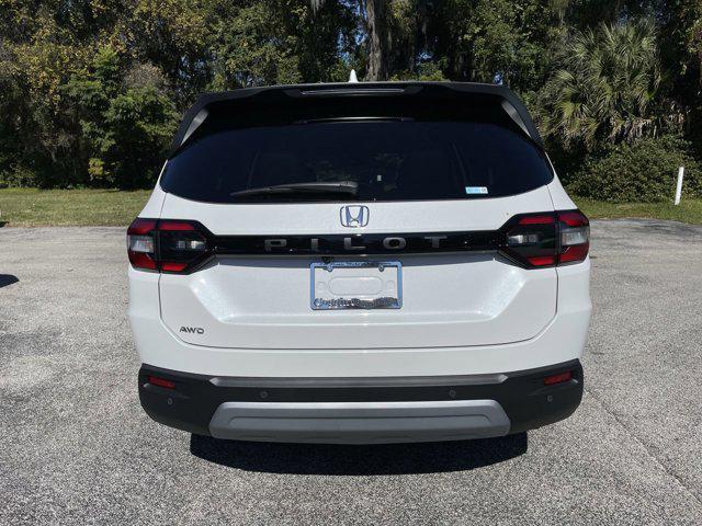 new 2025 Honda Pilot car, priced at $44,974