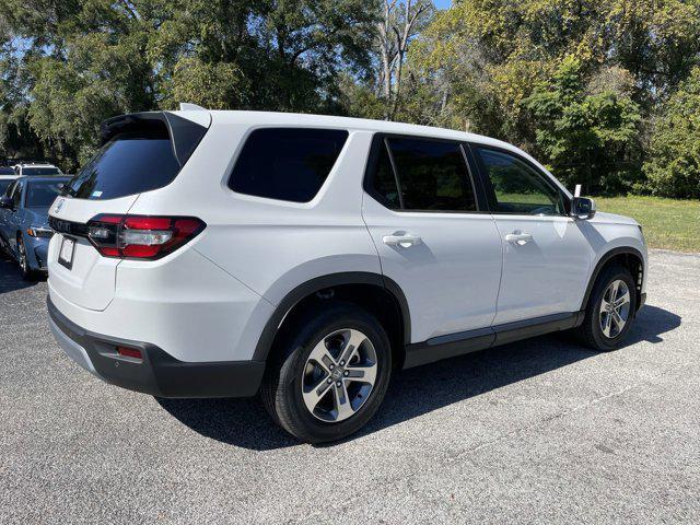 new 2025 Honda Pilot car, priced at $44,974