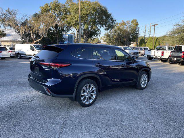 used 2021 Toyota Highlander Hybrid car, priced at $33,497