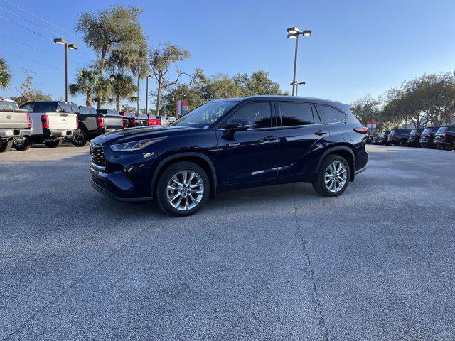 used 2021 Toyota Highlander Hybrid car, priced at $33,497