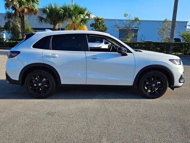 new 2025 Honda HR-V car, priced at $28,057