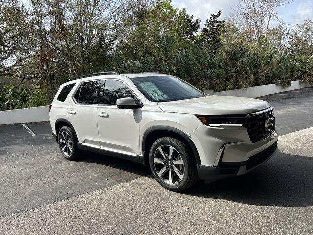 new 2025 Honda Pilot car, priced at $50,970