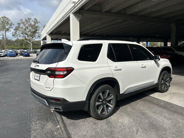 new 2025 Honda Pilot car, priced at $50,970