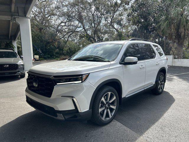 new 2025 Honda Pilot car, priced at $50,970