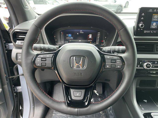 new 2025 Honda Pilot car, priced at $53,940