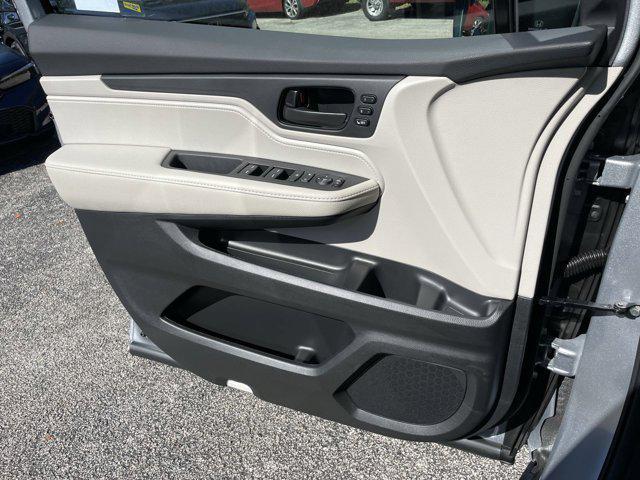new 2026 Honda Odyssey car, priced at $41,899