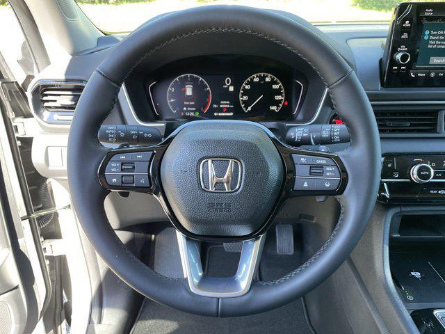 new 2025 Honda Pilot car, priced at $42,991