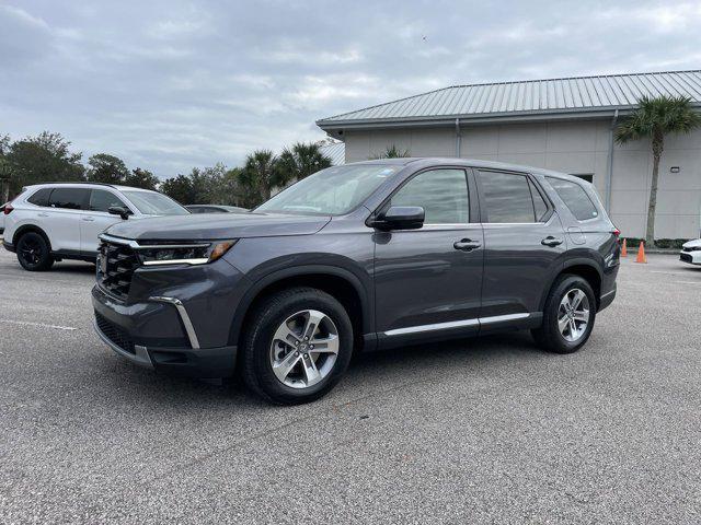 new 2025 Honda Pilot car, priced at $43,135