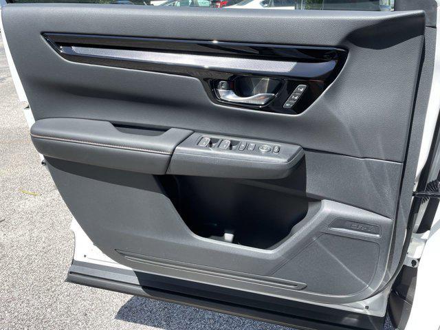 new 2025 Honda CR-V Hybrid car, priced at $40,215