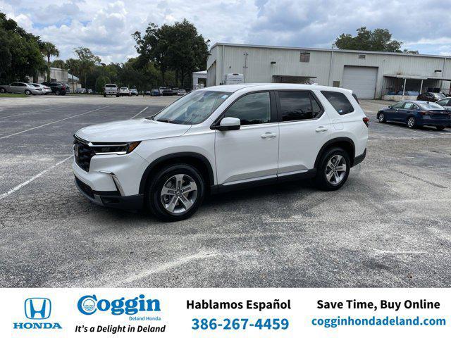 new 2025 Honda Pilot car, priced at $45,521