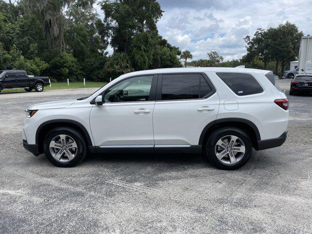 new 2025 Honda Pilot car, priced at $45,521