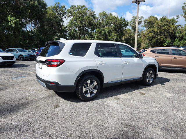 new 2025 Honda Pilot car, priced at $44,873