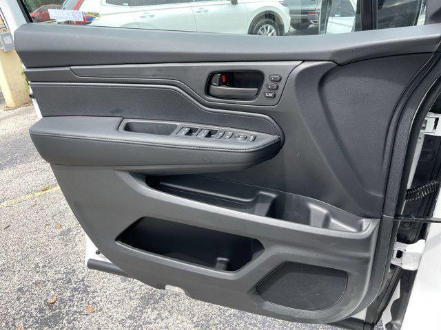 new 2025 Honda Odyssey car, priced at $42,823