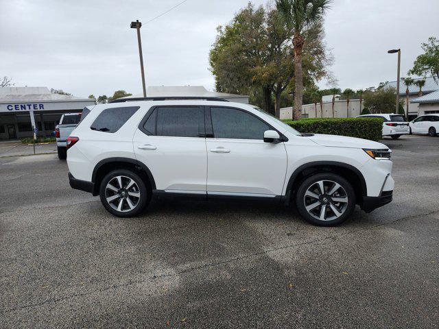 new 2025 Honda Pilot car, priced at $50,921