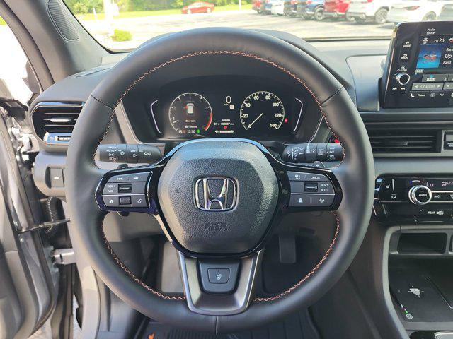 new 2025 Honda Pilot car, priced at $48,134