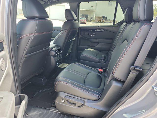 new 2025 Honda Pilot car, priced at $48,134