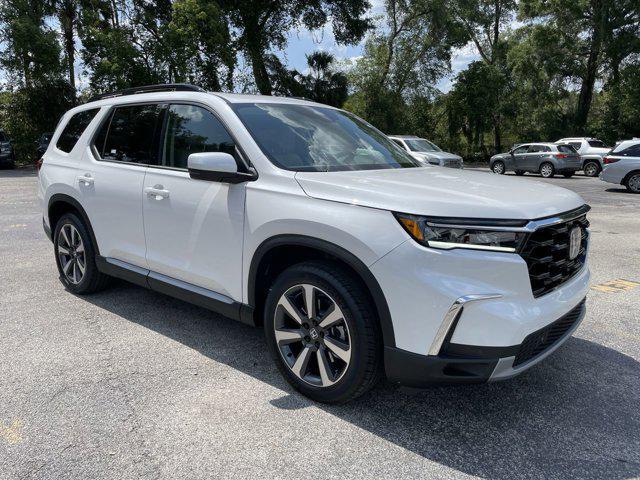 new 2025 Honda Pilot car, priced at $46,004