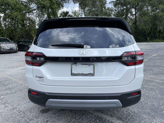 new 2025 Honda Pilot car, priced at $44,974