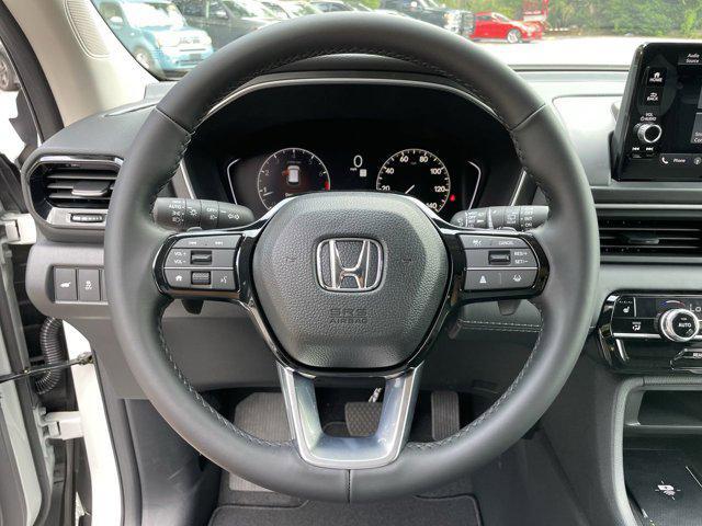 new 2025 Honda Pilot car, priced at $44,974