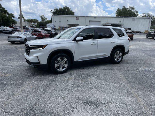new 2025 Honda Pilot car, priced at $44,974