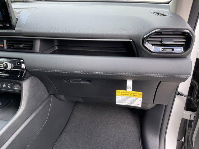 new 2025 Honda Pilot car, priced at $44,974