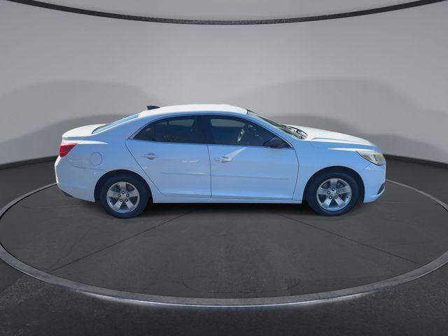 used 2015 Chevrolet Malibu car, priced at $7,914