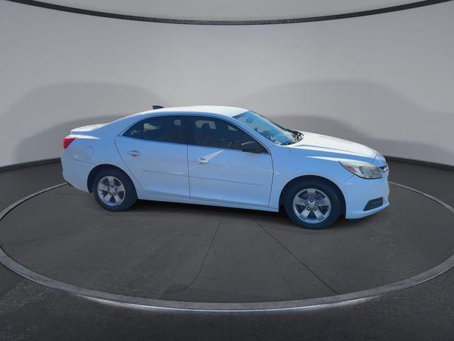 used 2015 Chevrolet Malibu car, priced at $7,914