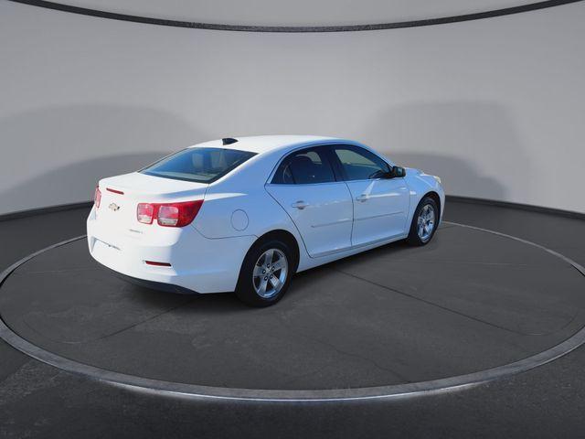 used 2015 Chevrolet Malibu car, priced at $7,914