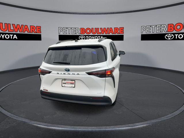 new 2025 Toyota Sienna car, priced at $43,347