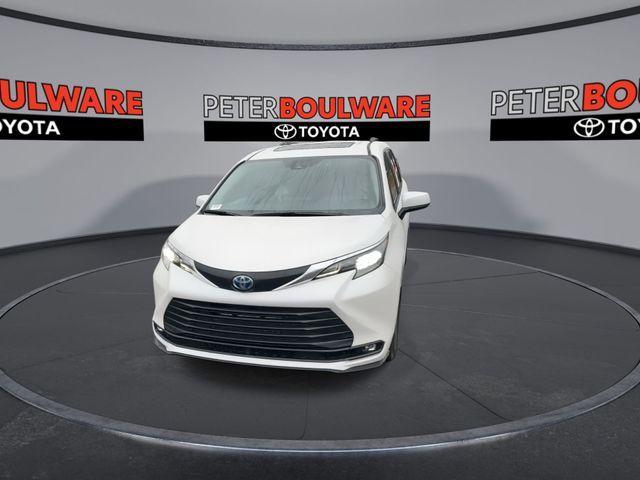 new 2025 Toyota Sienna car, priced at $43,347