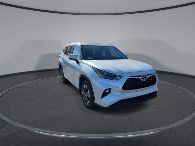 new 2026 Toyota Highlander car, priced at $47,744