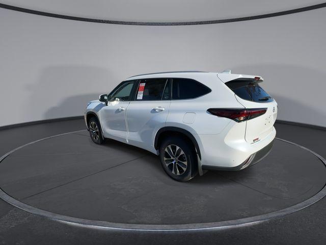 new 2026 Toyota Highlander car, priced at $47,744