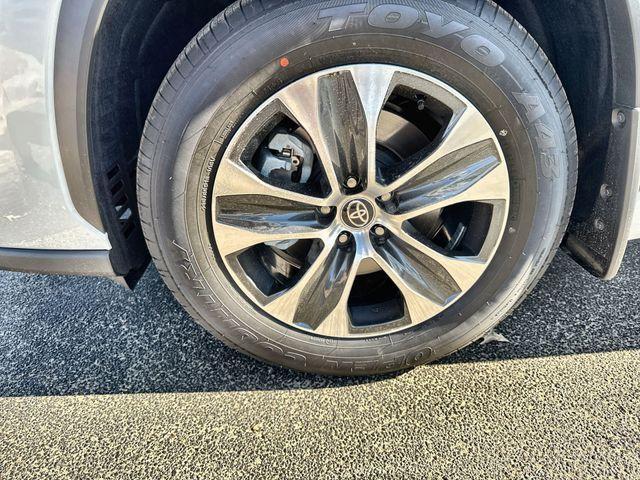 new 2026 Toyota Highlander car, priced at $47,744