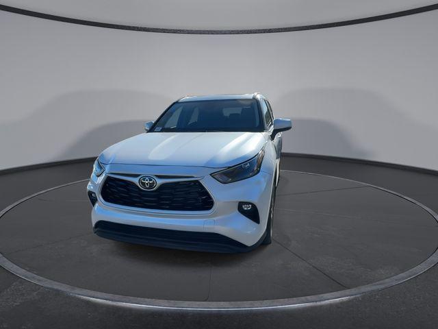 new 2026 Toyota Highlander car, priced at $47,744