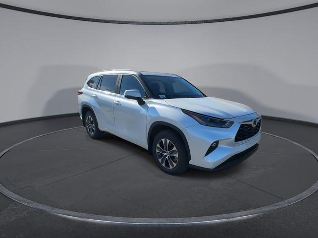 new 2026 Toyota Highlander car, priced at $47,744