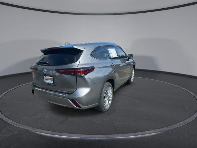 new 2025 Toyota Highlander car, priced at $53,069