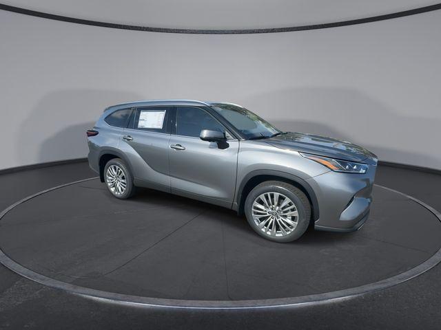 new 2025 Toyota Highlander car, priced at $53,069