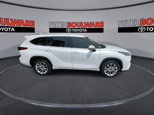 used 2023 Toyota Highlander Hybrid car, priced at $37,599