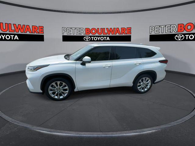 used 2023 Toyota Highlander Hybrid car, priced at $37,599