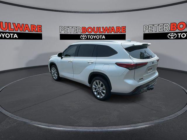 used 2023 Toyota Highlander Hybrid car, priced at $37,599