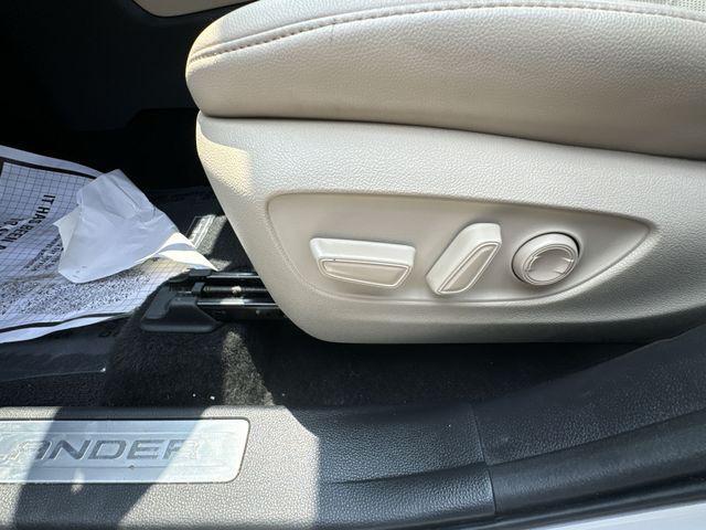 used 2023 Toyota Highlander Hybrid car, priced at $37,599