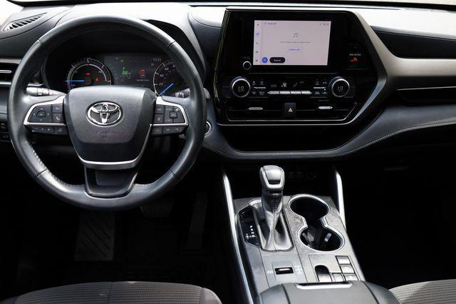 used 2023 Toyota Highlander Hybrid car, priced at $32,129
