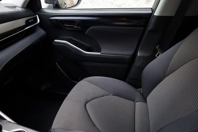 used 2023 Toyota Highlander Hybrid car, priced at $32,129