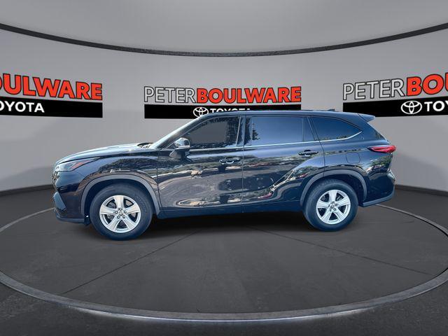 used 2020 Toyota Highlander car, priced at $25,589