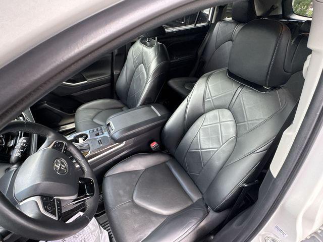 used 2023 Toyota Highlander car, priced at $40,454