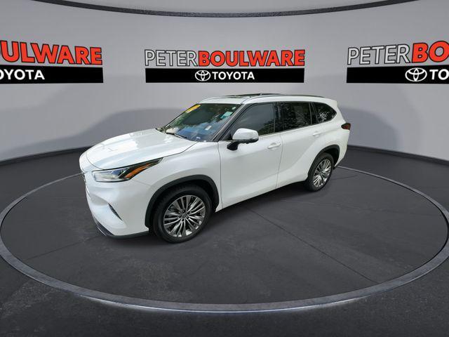 used 2023 Toyota Highlander car, priced at $40,454
