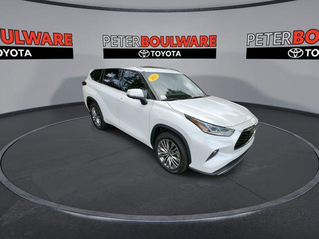 used 2023 Toyota Highlander car, priced at $40,454